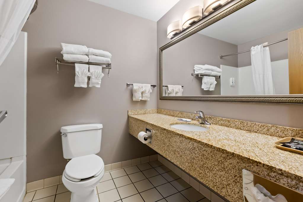 Quality Inn near Monument Health Rapid City Hospital - photo 17