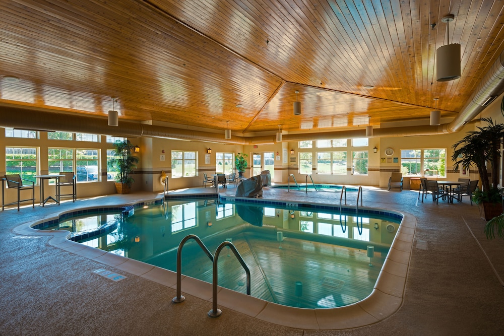 Holiday Inn Express & Suites Chicago West Roselle by IHG - photo 20