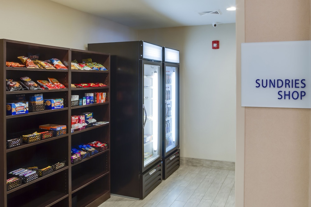 Holiday Inn Express & Suites Nevada by IHG - photo 48