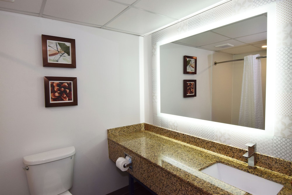Country Inn & Suites by Radisson Coon Rapids MN - photo 26