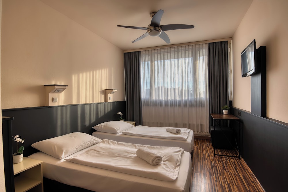 City Budget Hotel - last minute hotel in Budapest