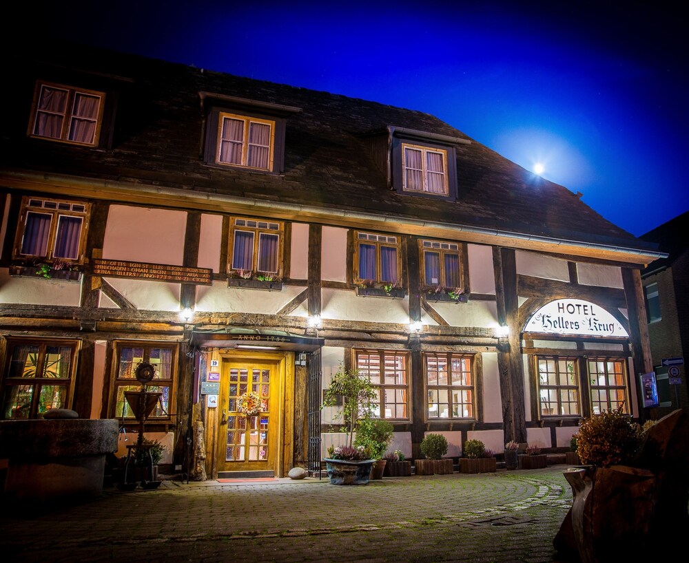 Hotel Hellers Krug — hotel in Holzminden