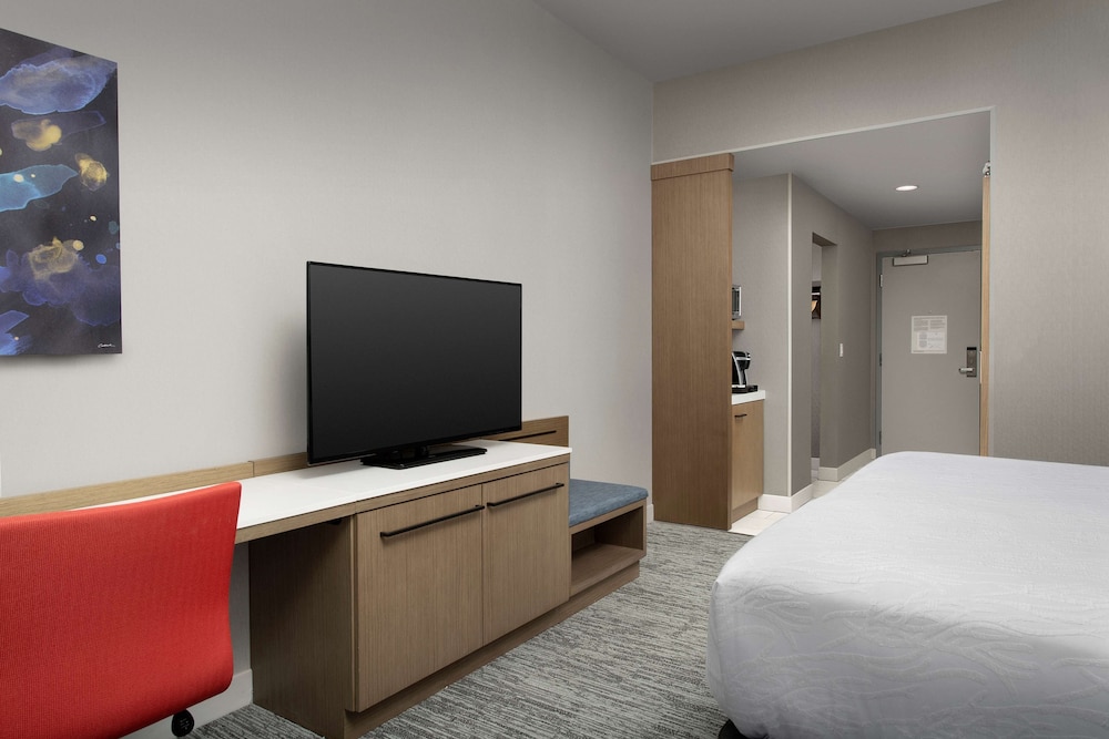 Hilton Garden Inn San Jose Airport - photo 18