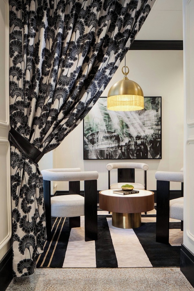 LaSalle Boutique Hotel - photo 5