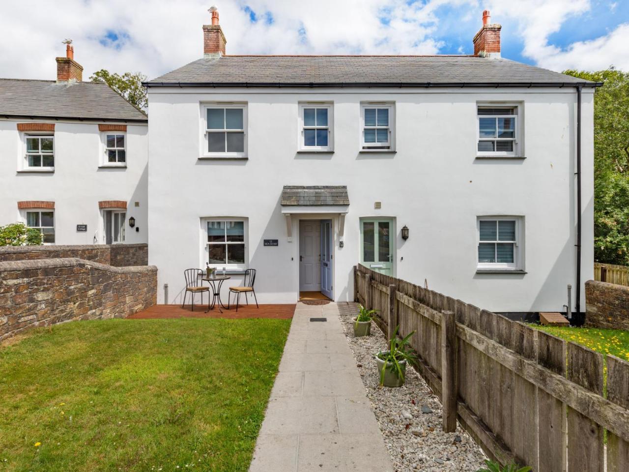 Holiday Home Sea Echo by Interhome — 4-Star Luxury Hotel in St Austell, United Kingdom