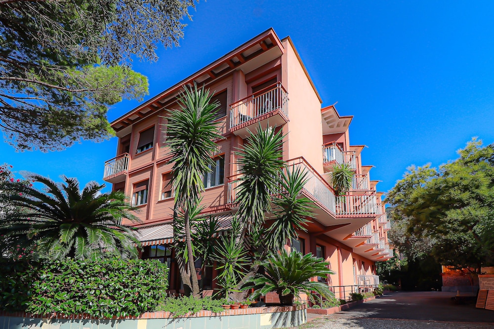 Hotel Esperia - carbon neutral hotel in Genoa