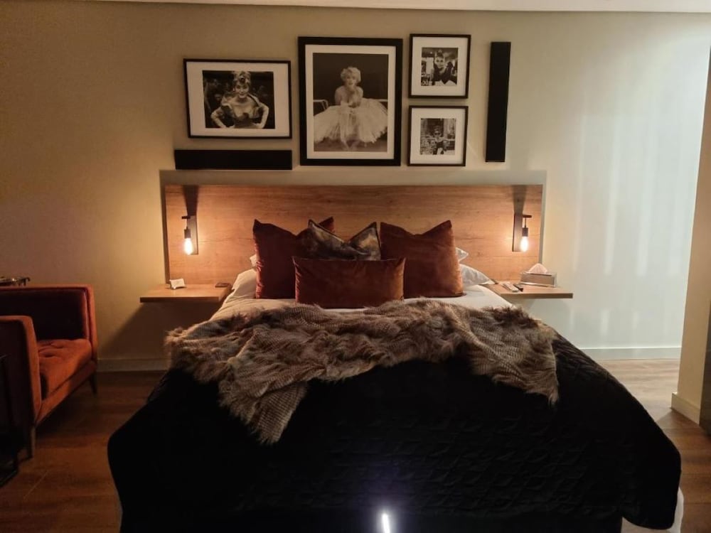 Vrede Self Catering — 5-Star Luxury Hotel in Cape Town, South Africa