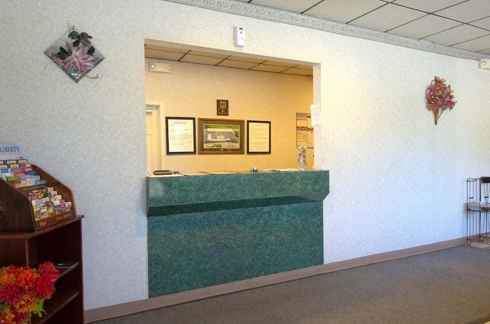 Travelodge by Wyndham Lynchburg - photo 25