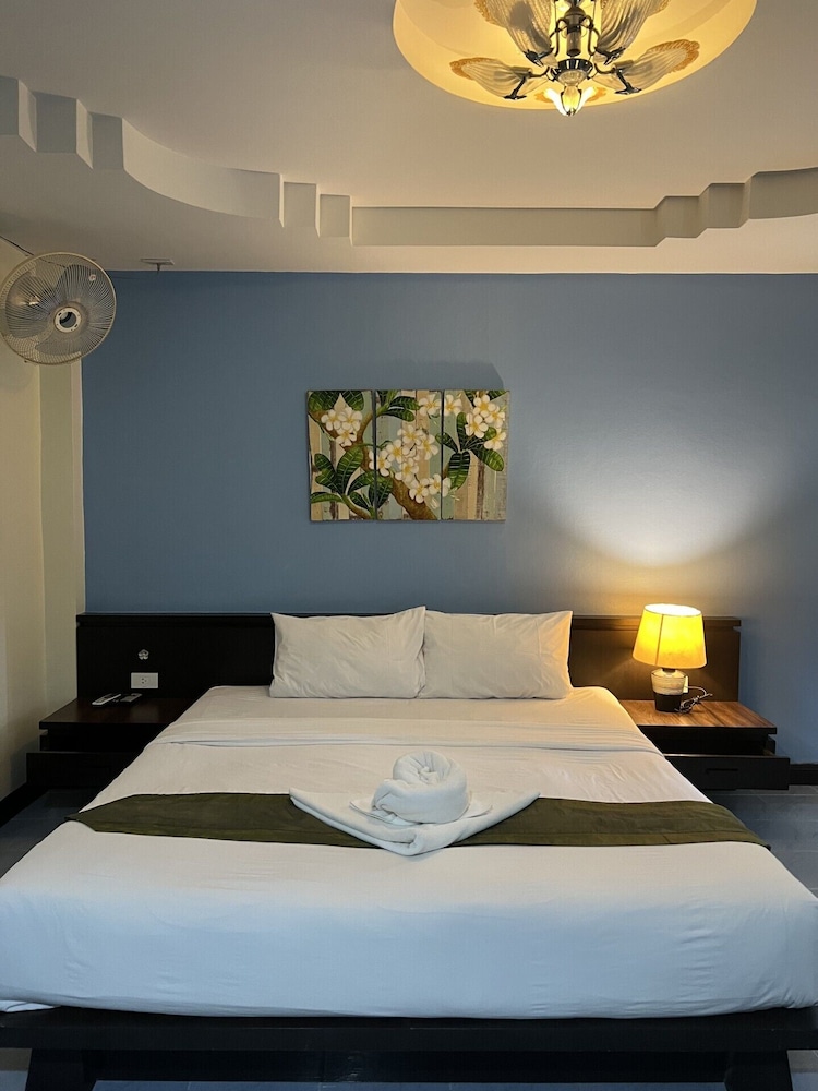 J Hotel - carbon neutral hotel in Krabi