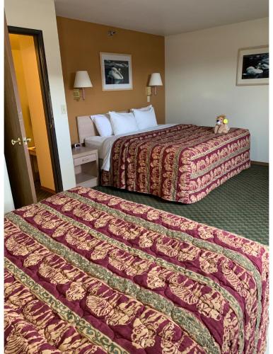 Kings Inn Cody - photo 11
