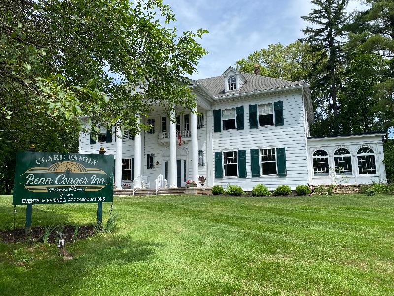 Benn Conger Inn - carbon neutral hotel in Groton