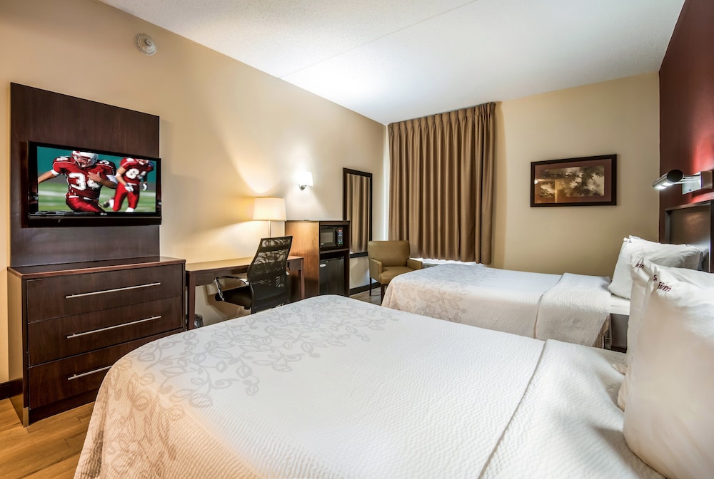 Red Roof Inn PLUS Austin South - photo 8