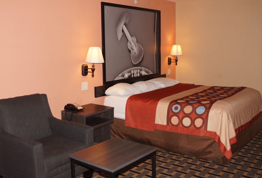 Super 8 by Wyndham Farmers Branch North Dallas - photo 7