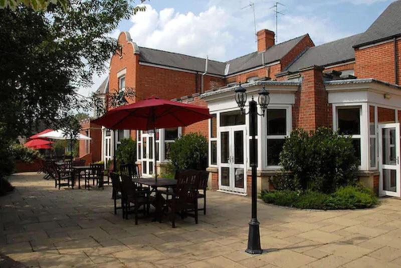 Woodlands Hotel - carbon neutral hotel in Spalding