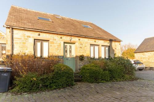 Oak Tree Cottage Pendle Forest of Bowland — 4-Star Luxury Hotel in Burnley, United Kingdom