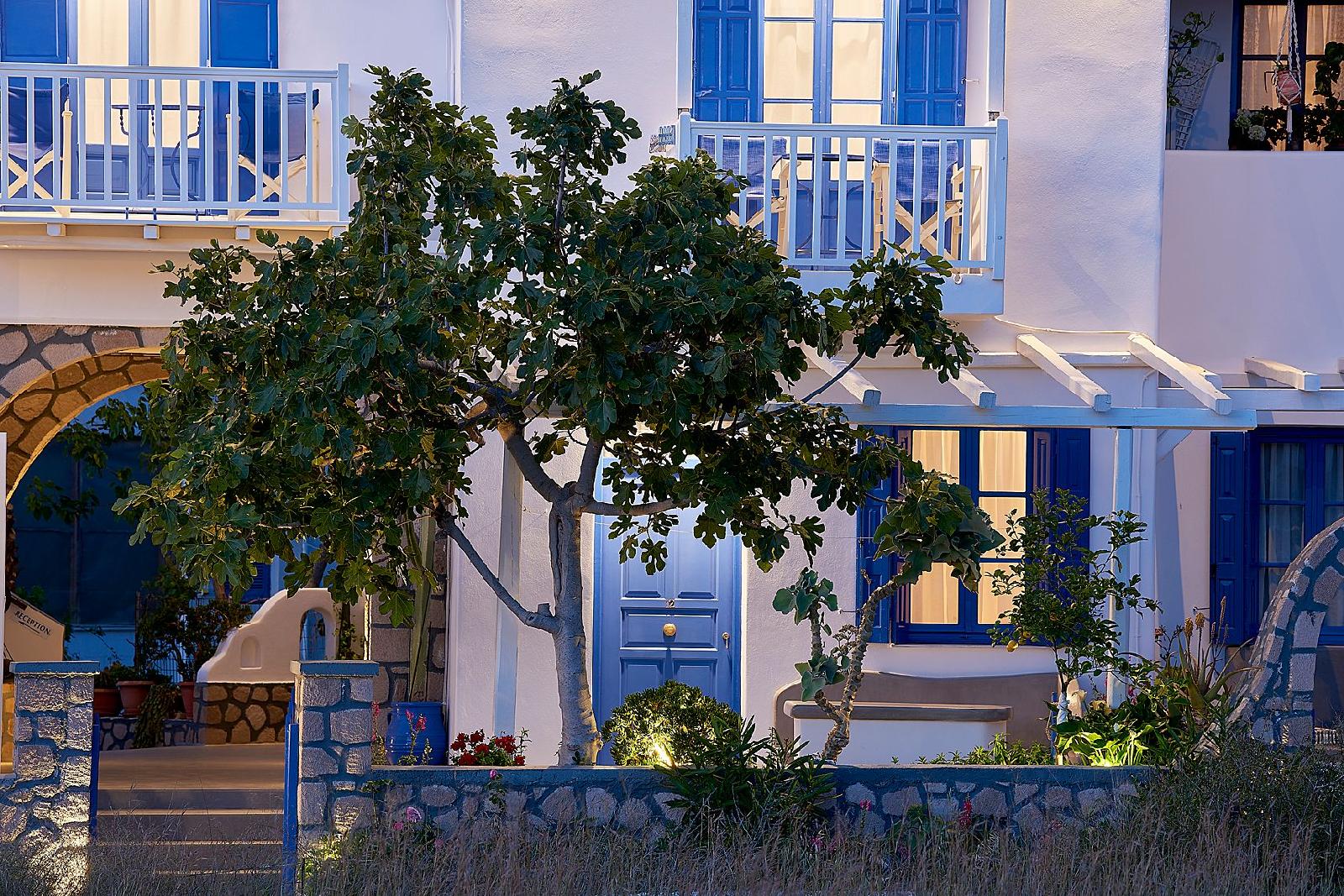Efi Studios - carbon neutral hotel in Milos