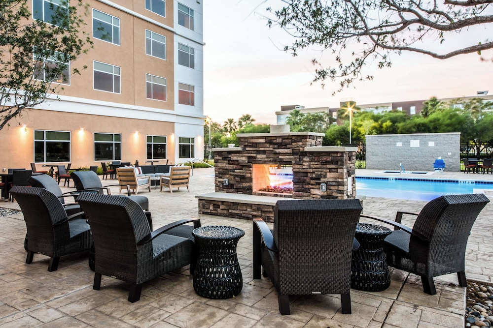 Cambria Hotel McAllen Convention Center - photo 32