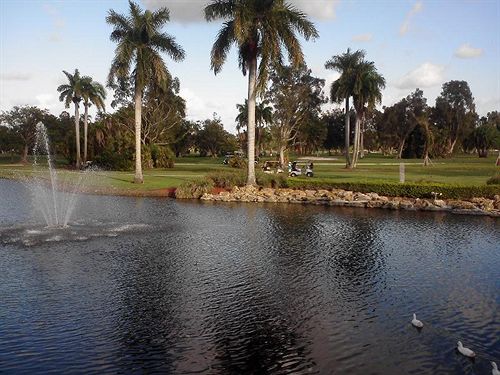 Hollywood Beach Golf Resort - photo 42