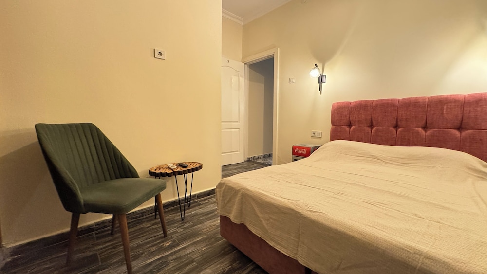 Callisto Pub & Kitchen & Hotel — Antalya — photo 4