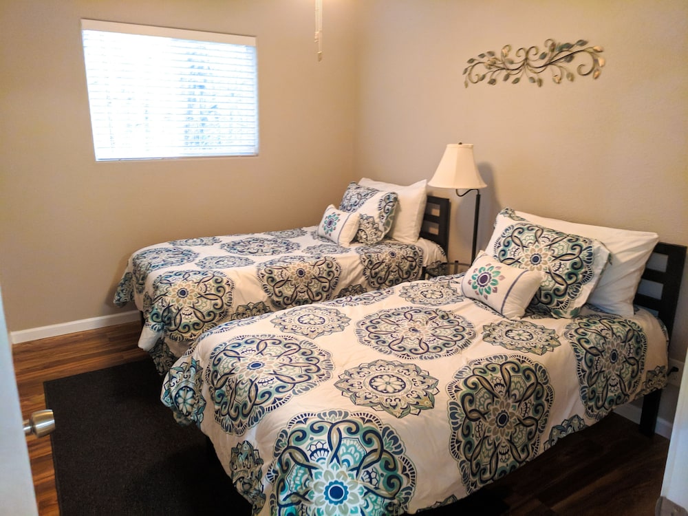 Lake Breeze Resort - photo 17
