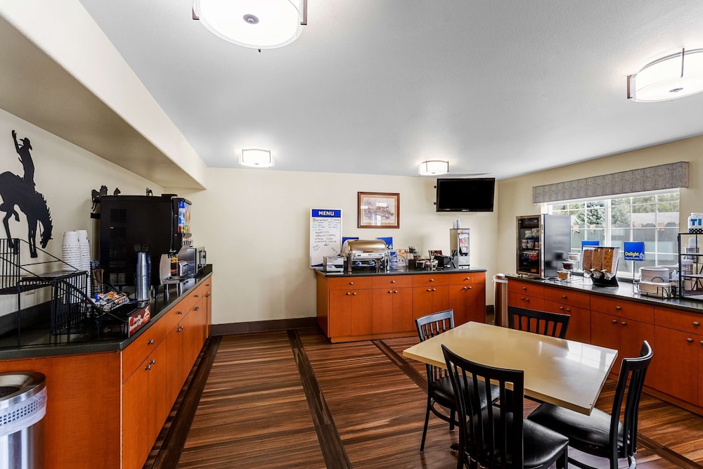 Best Western Rose Quartz Inn - photo 25