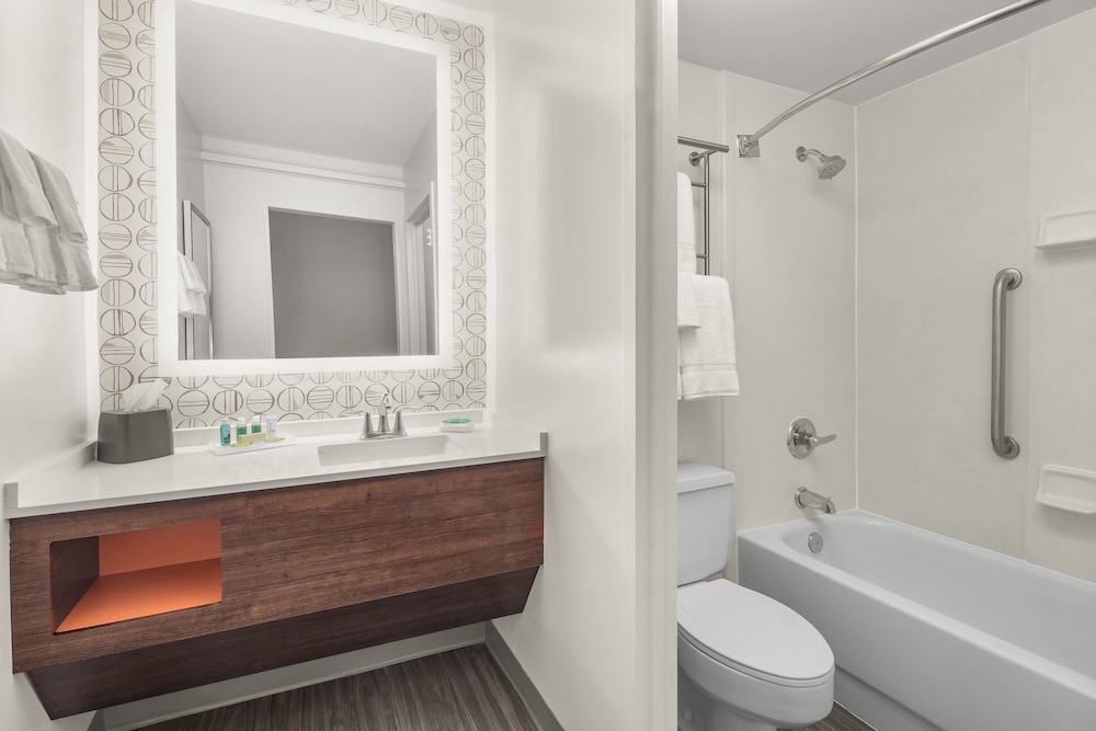 Holiday Inn Charleston Riverview by IHG - photo 17