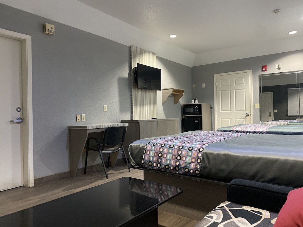 Island Suites - photo 31
