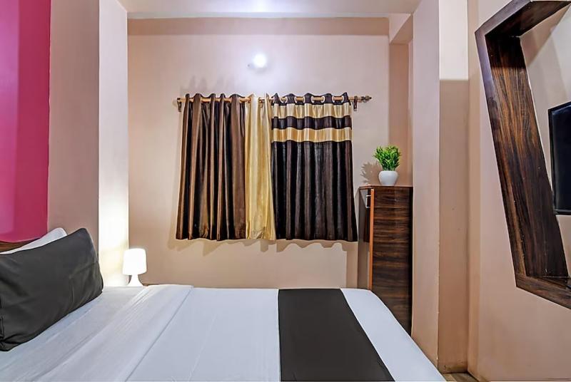 Goroomgo Dash Living Kolkata