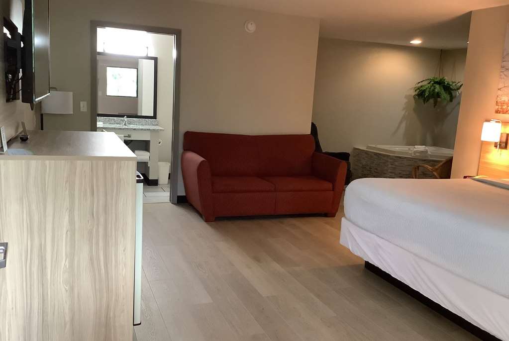 Days Inn by Wyndham Kingdom City - photo 20