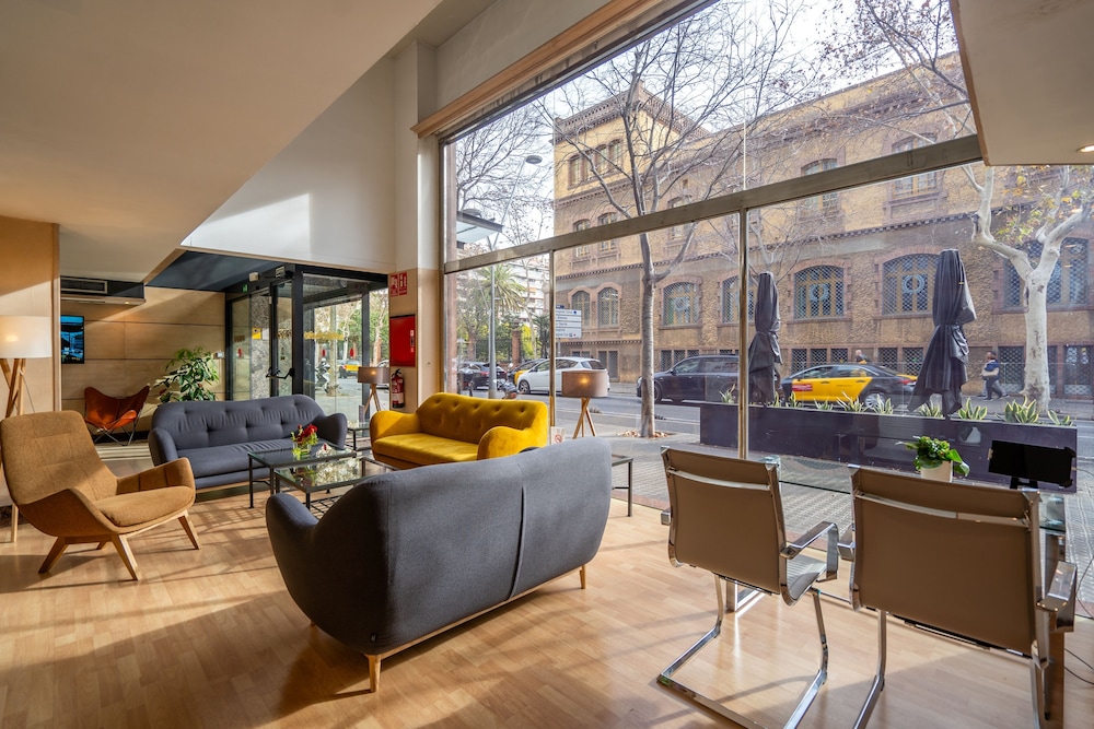Sunotel Junior - carbon neutral hotel in Barcelona