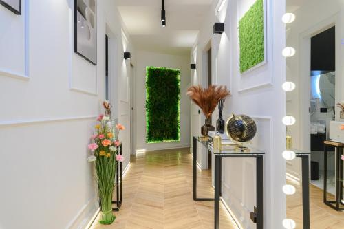 Rome Elegant Suite — 4-Star Luxury Hotel in Rome, Italy