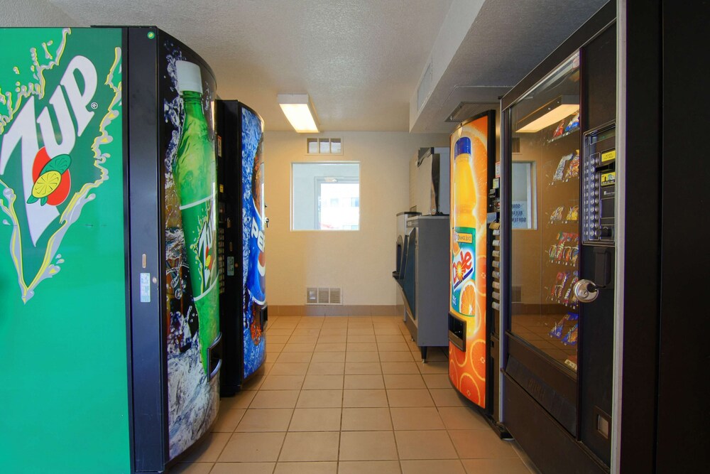 Motel 6 Rapid City SD - photo 16