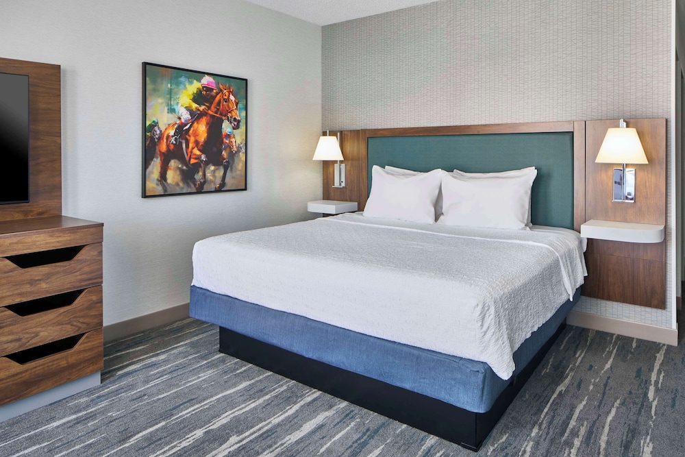 Hampton Inn & Suites Saratoga Springs Downtown - photo 16