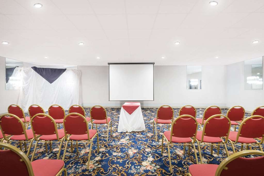 Ramada by Wyndham Watertown Thousand Islands NY - photo 19