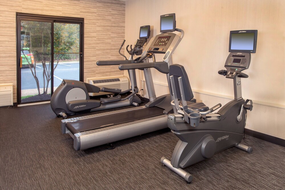Courtyard by Marriott Dulles Airport Herndon Reston - photo 14