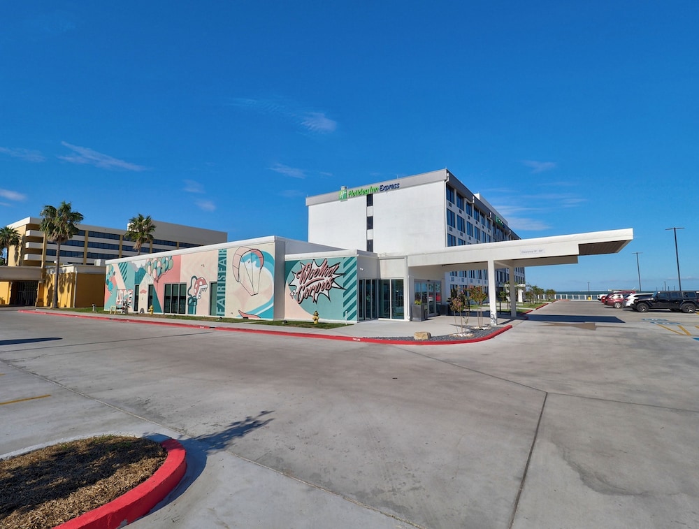Holiday Inn Express Corpus Christi Beachfront by IHG - photo 80