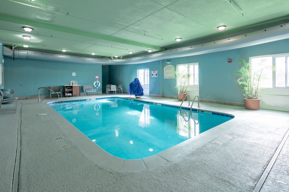 Holiday Inn Express & Suites Lenoir Cty by IHG - photo 26