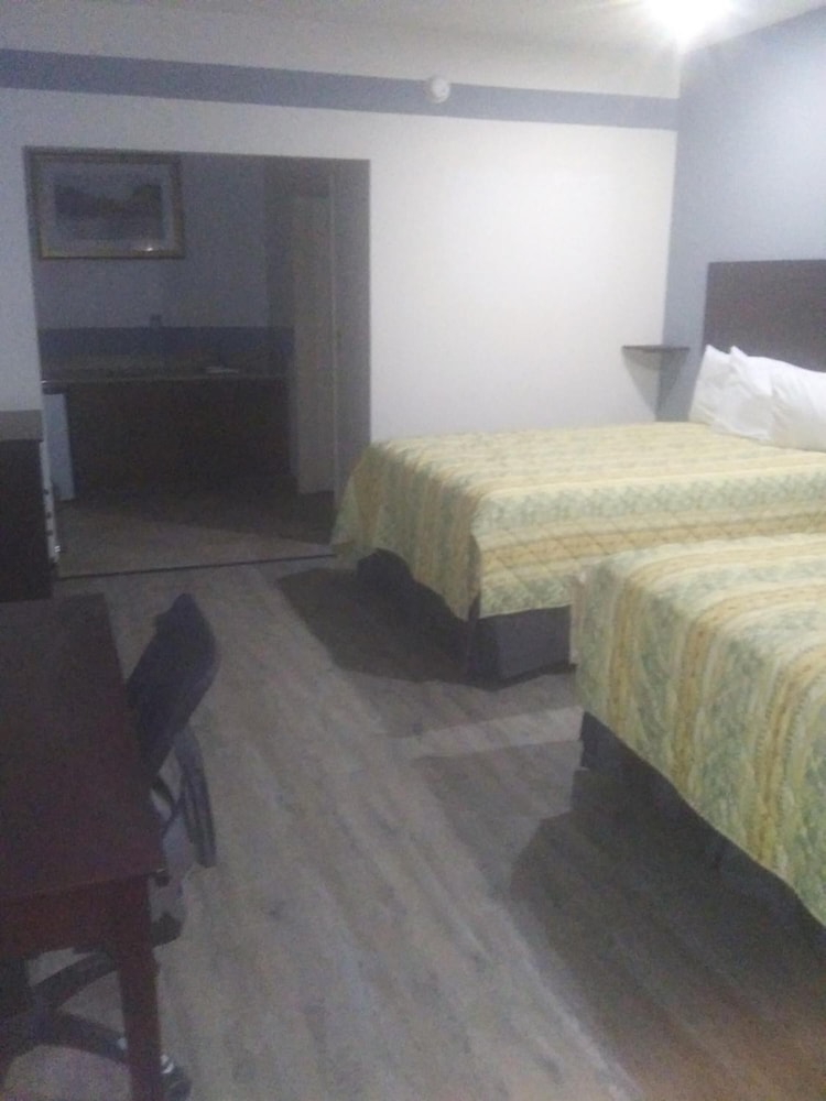 Big Lake Inn & Suites - photo 23