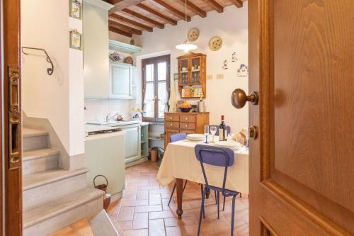 Italian Experience Il Borgo Apartment — 4-Star Luxury Hotel in Bientina, Italy