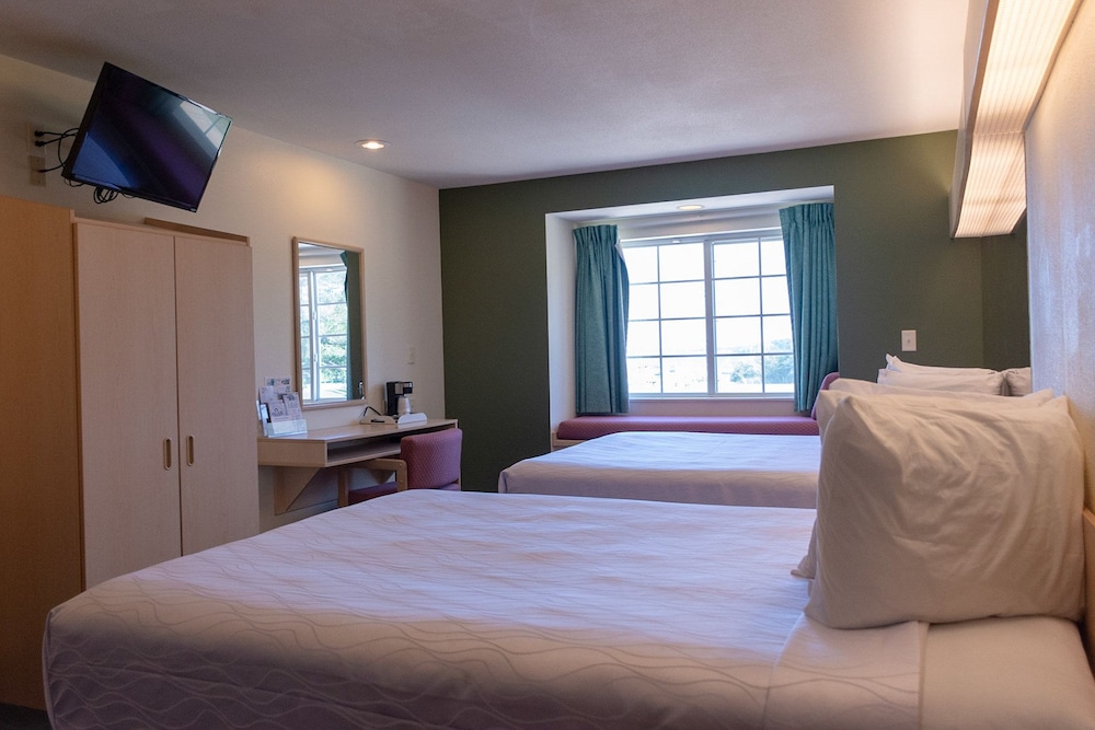 Mariner's Village Resort - photo 8