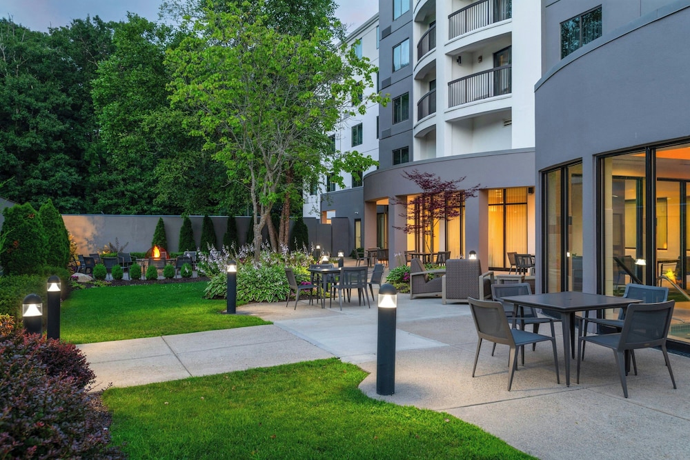Courtyard by Marriott Providence Lincoln - photo 38