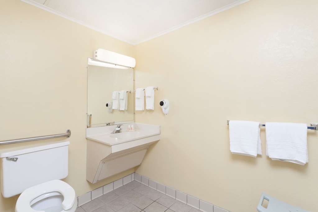 Days Inn by Wyndham Dover Downtown - photo 7