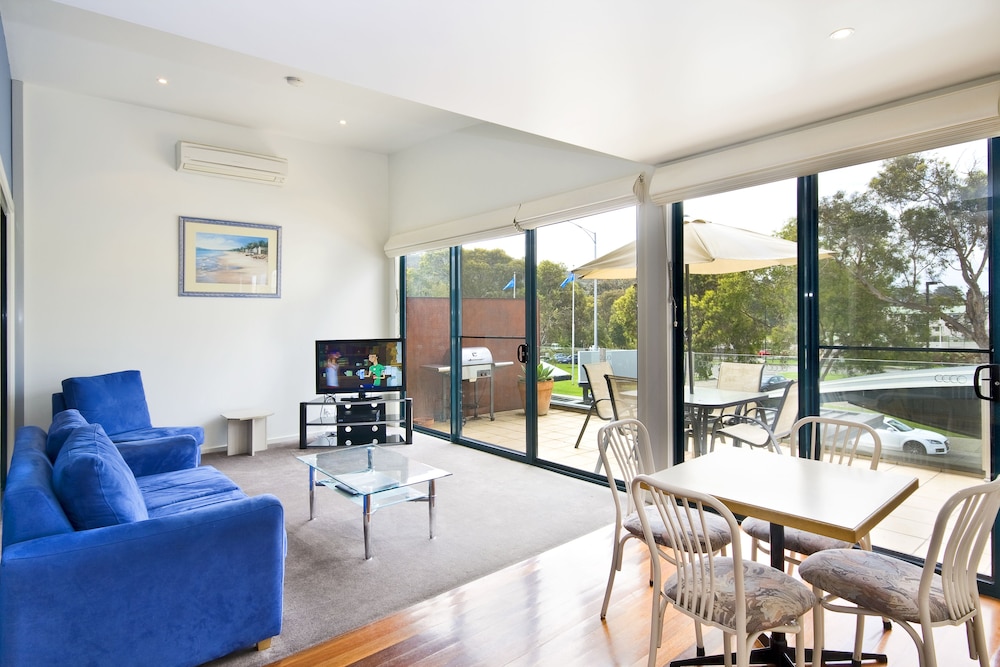 Anchorage Motel and Villas — 4-Star Luxury Hotel in Lorne, Australia