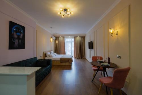 Iren river side apartments