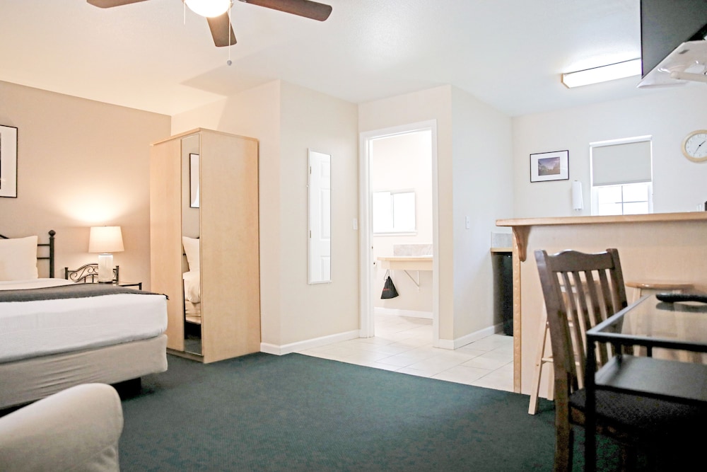 Sierra Mountain Inn - photo 21