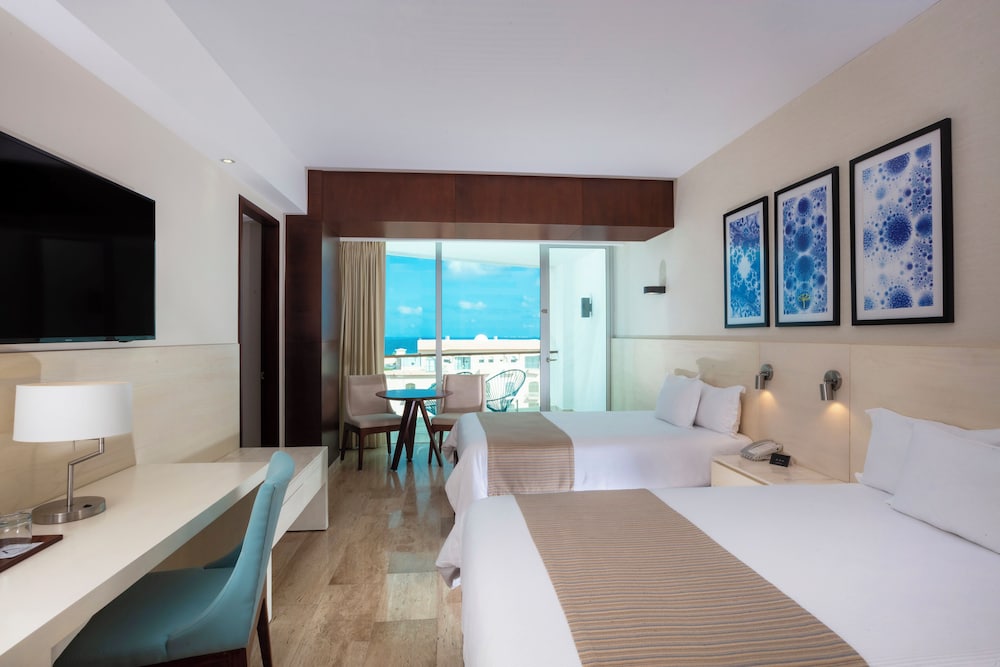 Krystal Grand Cancun All Inclusive