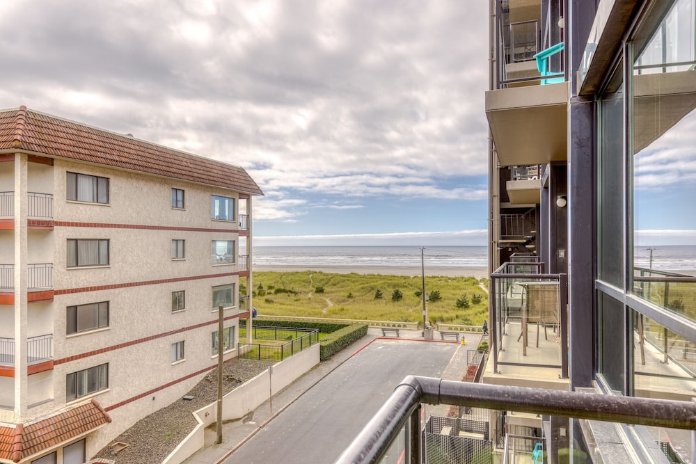 Sand & Sea Resort Condominiums - photo 737