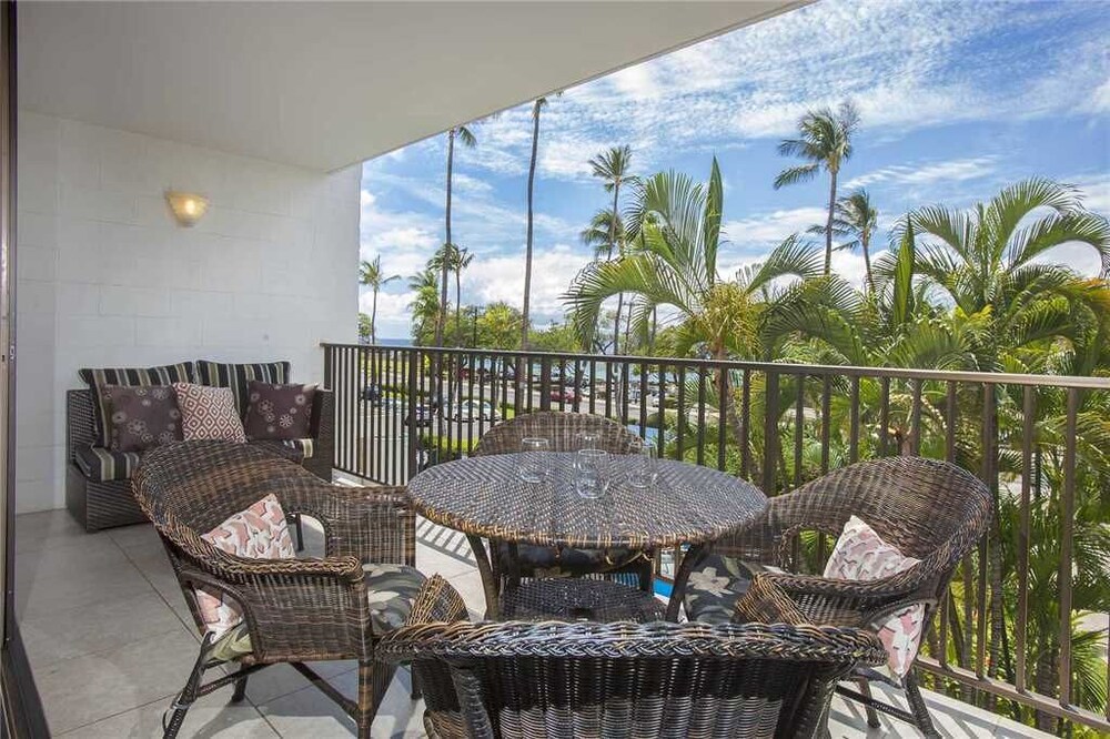 Maui Parkshore #212 - carbon neutral hotel in Kihei