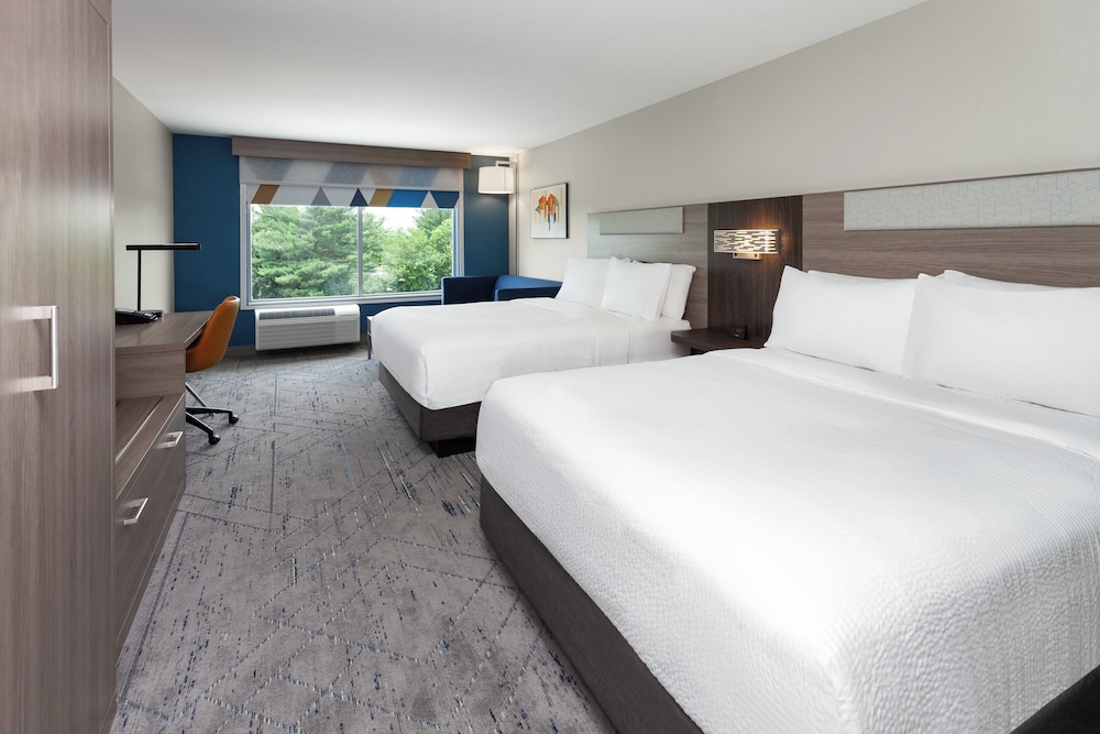 Holiday Inn Express & Suites Reedsburg Dells Area by IHG - photo 12