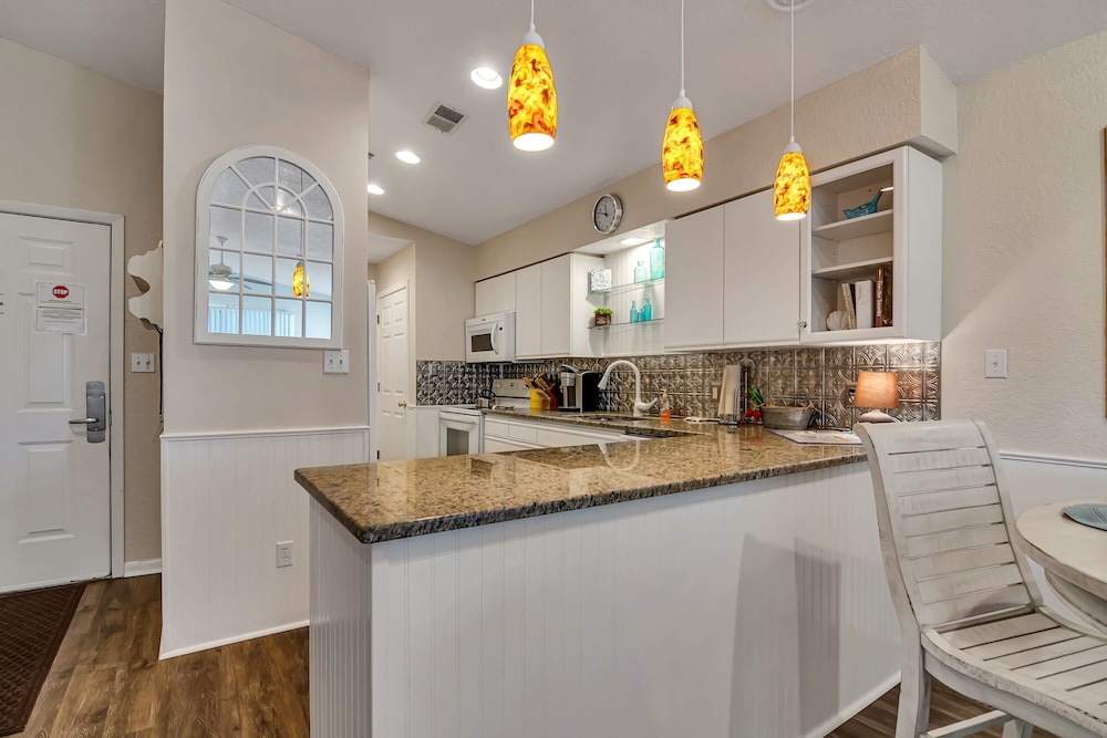 Branson Condo on Fairway: Steps From Resort Pools - photo 7